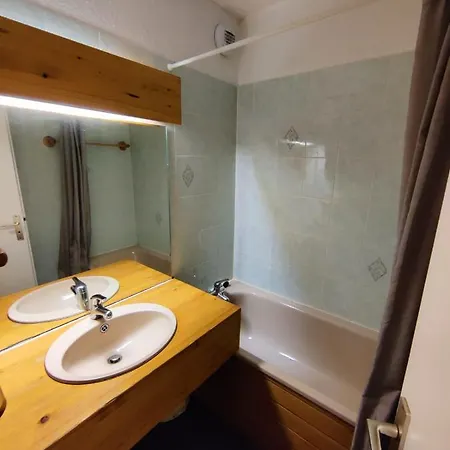 Ski-in Ski-out 52 * Val Thorens